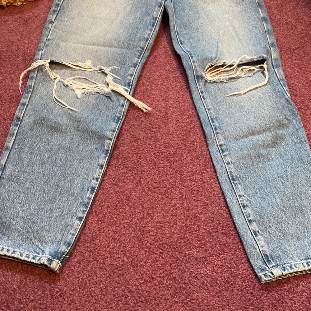 Zara Ripped Mom Jeans